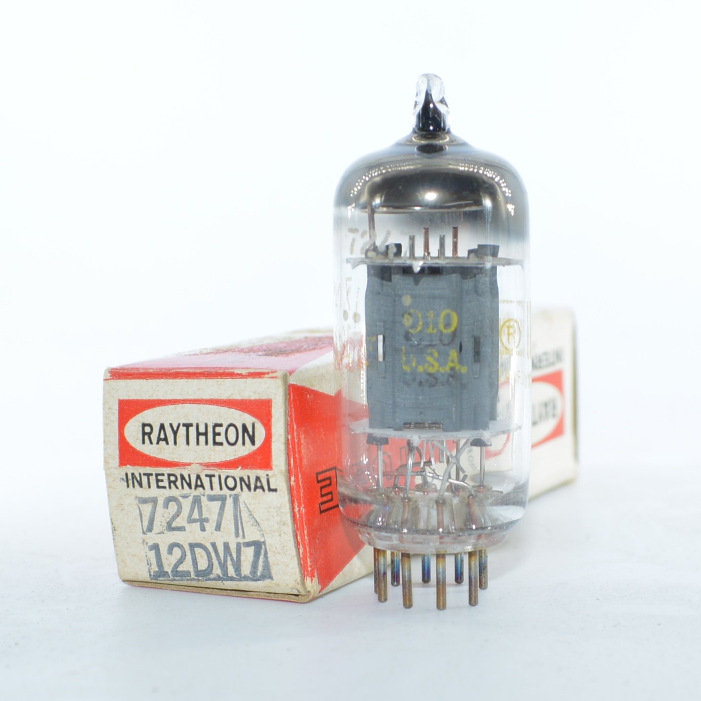 Raytheon 7247 | ECC832 | 12DW7
